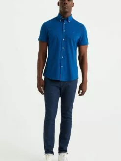WE FASHION Chemises Décontractées Coupe Slim Chemise Homme Bleu Cobalt -WE FASHION Magasin En Ligne 38b04c5543b347ccbdf2ab33e7eed972