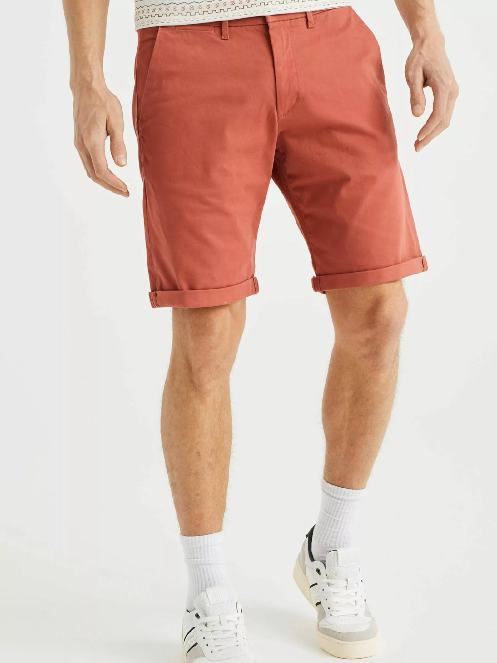WE FASHION Shorts Chino Coupe Slim Pantalon Chino Homme Rouge Rouille 2 WE FASHION Shorts Chino Coupe Slim Pantalon Chino Homme Rouge Rouille – Image 2