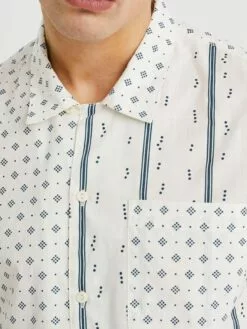 WE FASHION Chemises Décontractées Coupe Regular Chemise Homme Blanc Naturel -WE FASHION Magasin En Ligne 75b2816cbf2922651efd21cca5202b41