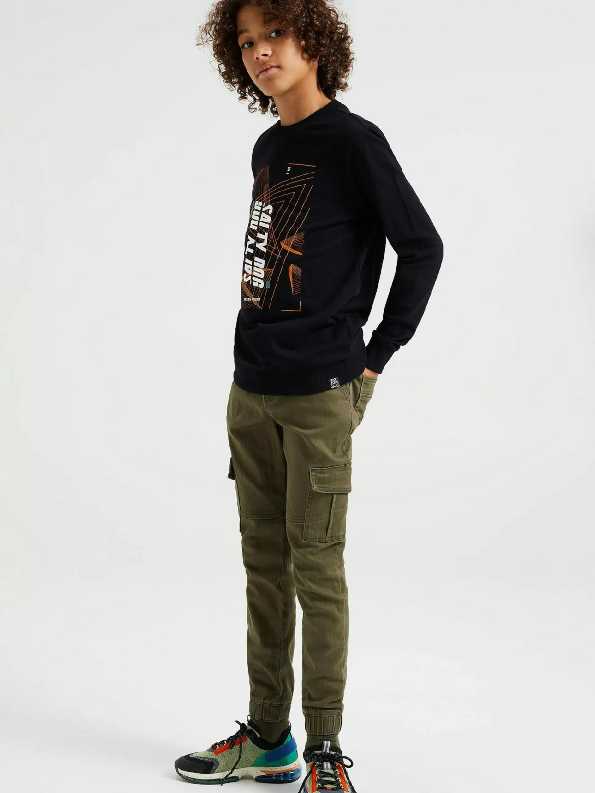 WE FASHION Pantalons Regular Pantalon Enfants Vert Foncé 4 WE FASHION Pantalons Regular Pantalon Enfants Vert Foncé – Image 4