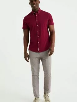 WE FASHION Chemises Décontractées Coupe Slim Chemise Homme Lie De Vin -WE FASHION Magasin En Ligne b783413dcb1eca23496edf74fc901194